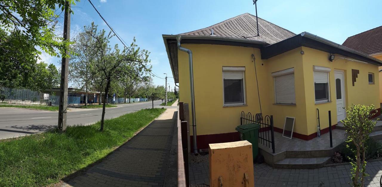 Ferienwohnung Dyta2 Apartman Hajdúszoboszló Exterior foto